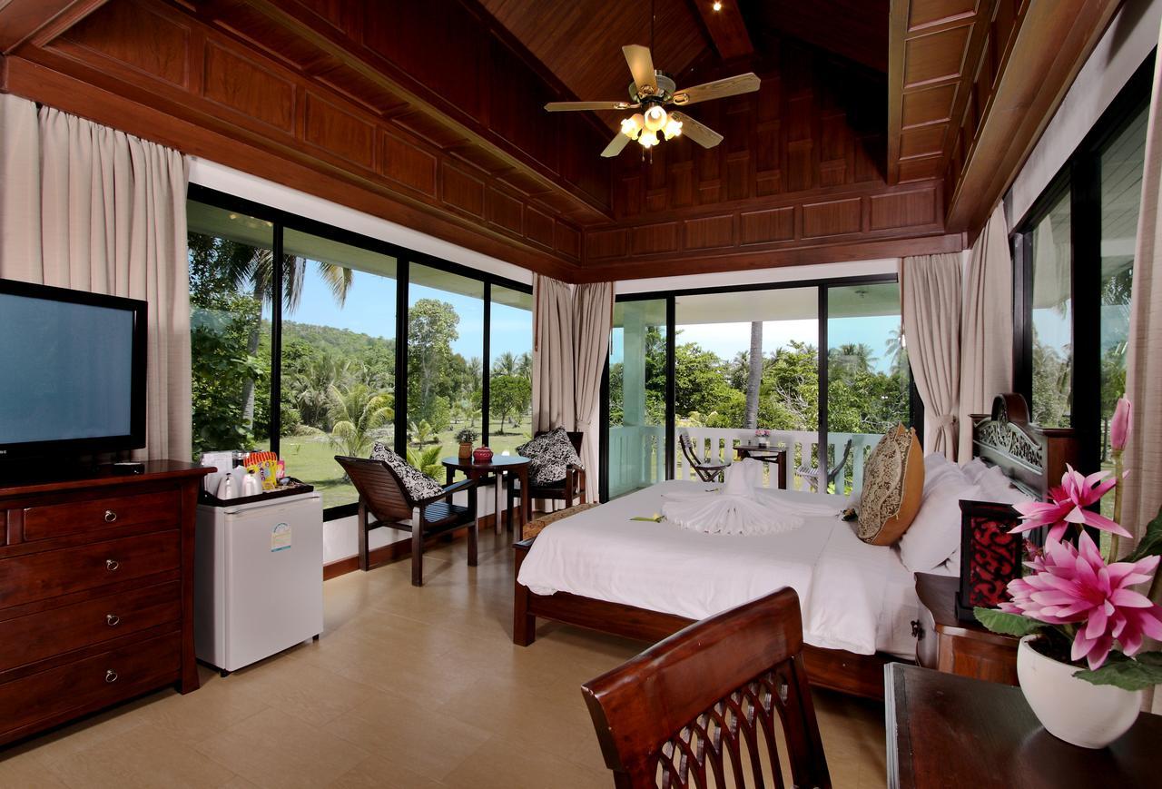 Racha Island Resort Koh Racha Yai Exterior photo